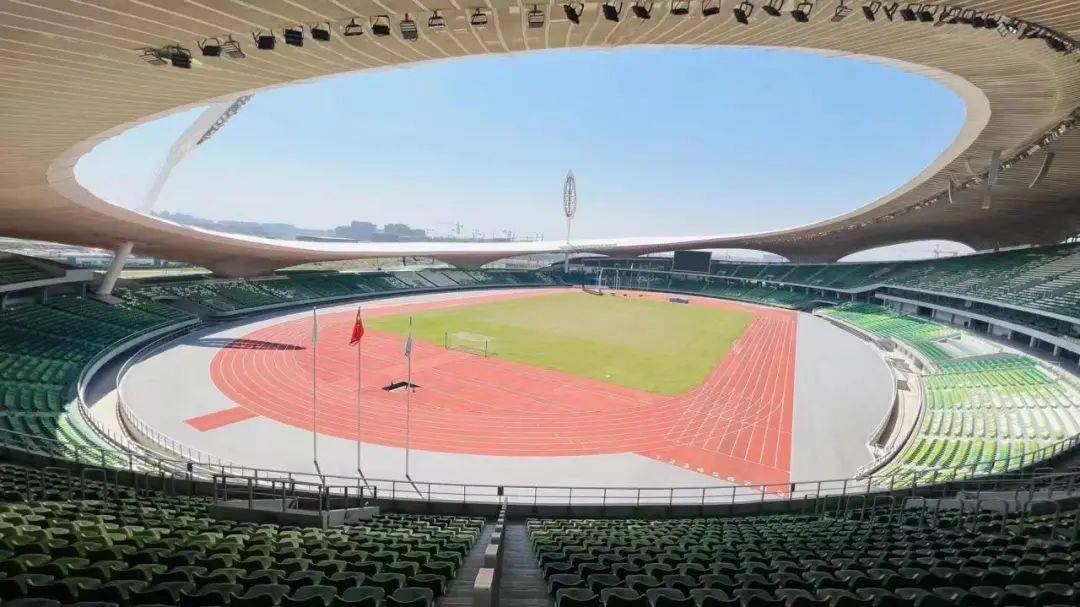衢州市体育中心体育场图片