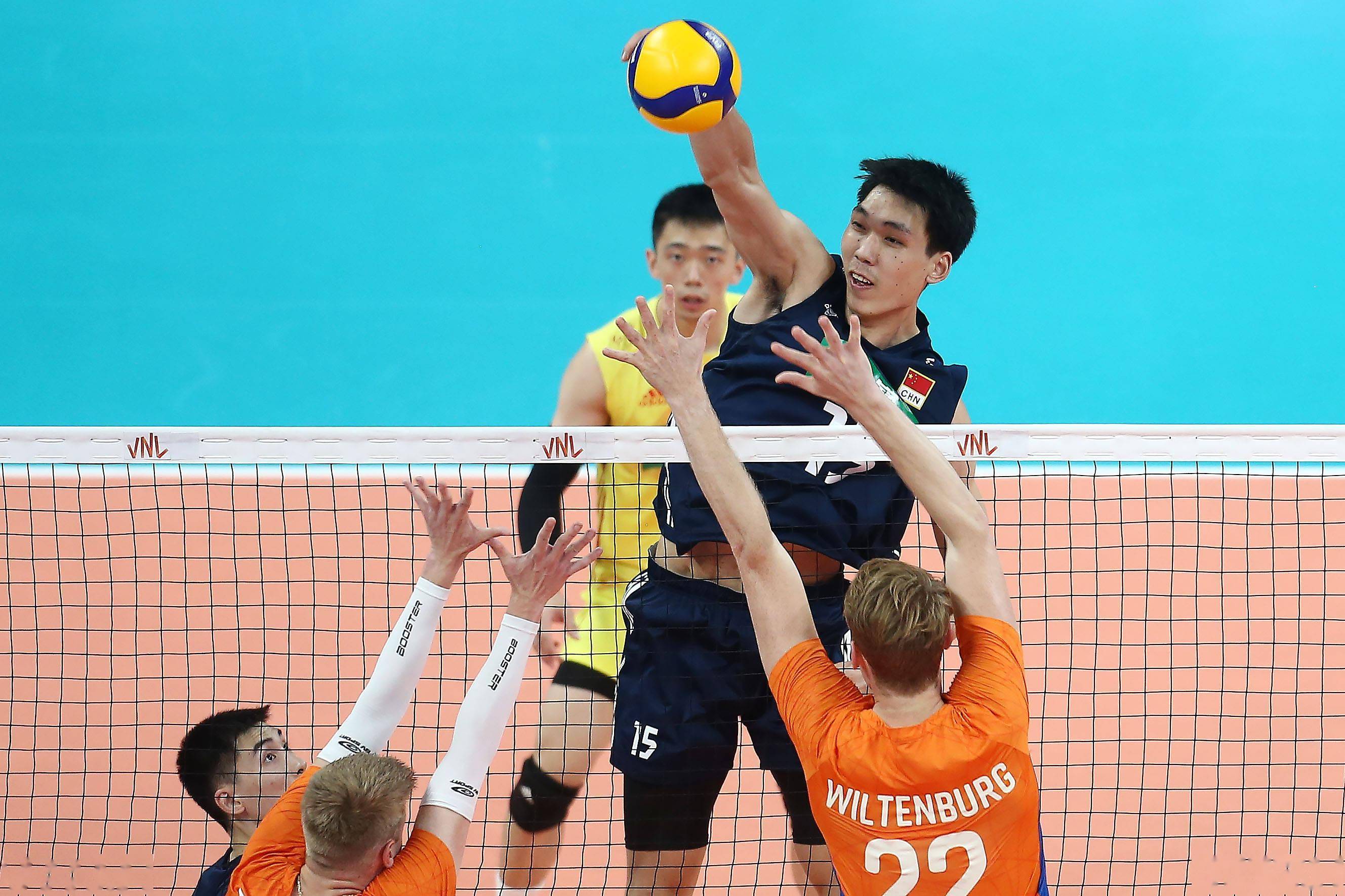 排球——世界男排联赛:中国队不敌荷兰队_格但斯克_比赛_新华社