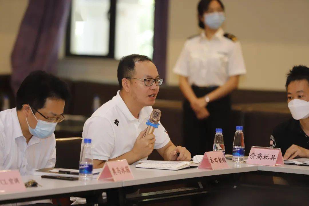 向左滑动查看更多图片 >>中山海关关长韦江表示:"海关将坚持做好监管