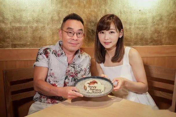 被麦大力"上天下海"追求  简淑儿对男友有信心:唔会check电话!