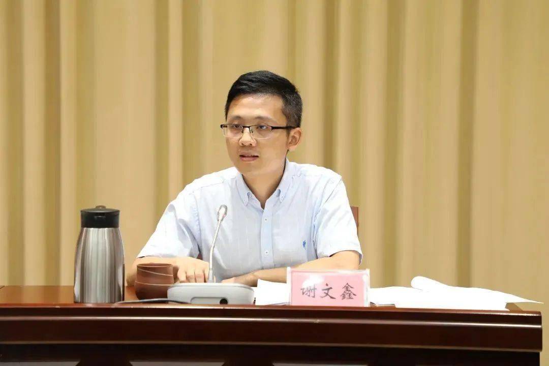 区党员电化教育中心主任谢文鑫讲话"地接巴渝据上游,棠香自古属昌州.