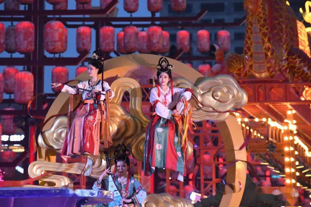 让东北不夜城迅速出圈的沉浸式演艺怎么做