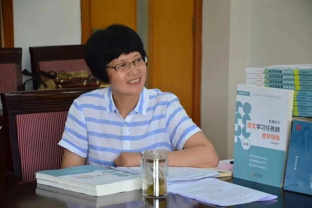 我校83届校友项香女获得首届“浙江省教书育人楷模”荣誉