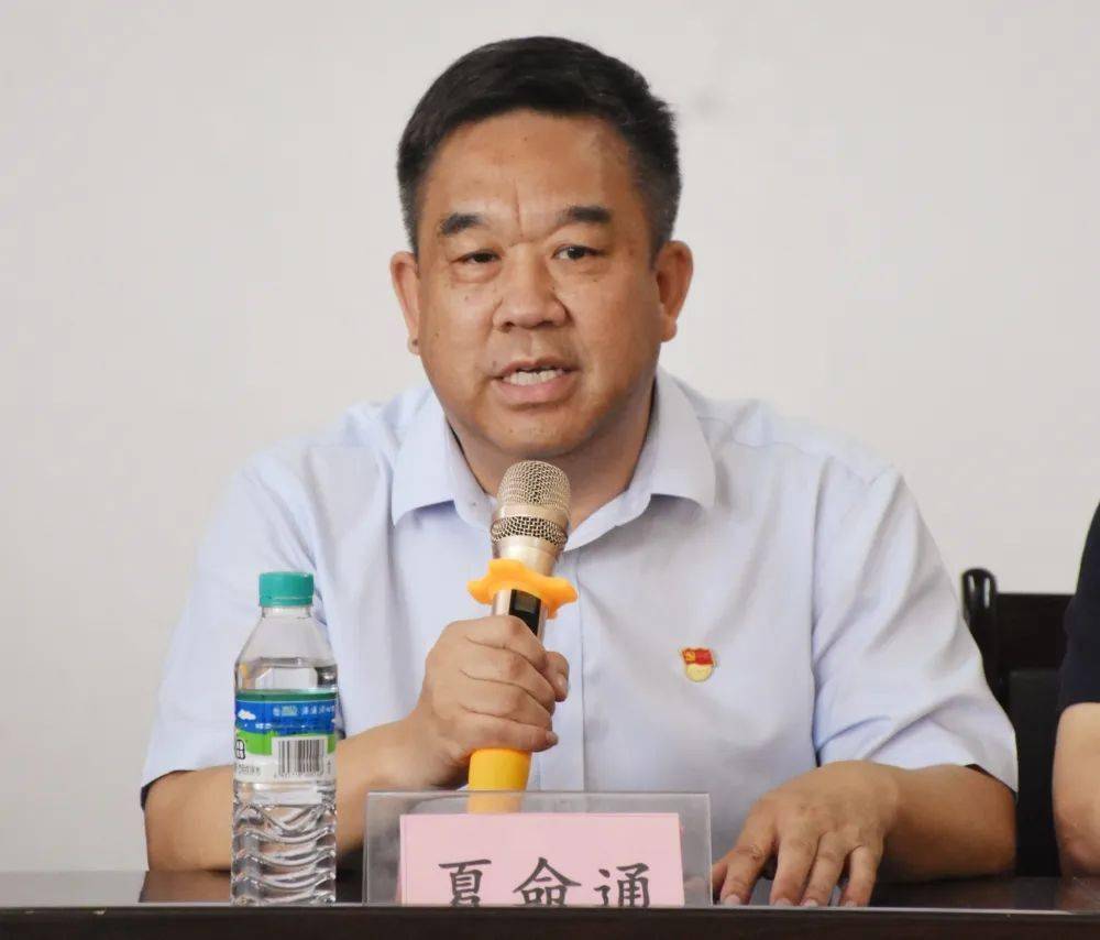 青山深处闻书香,大爱无声系教育——赣州市赣商联合会前往兴国县社富