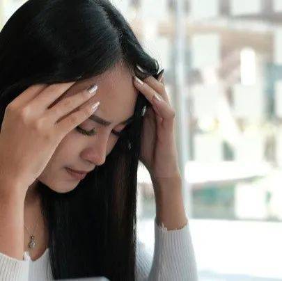 鼻中隔偏曲如何矫正？了解一下其手术的价值和必要性！_症状_鼻腔_鼻窦