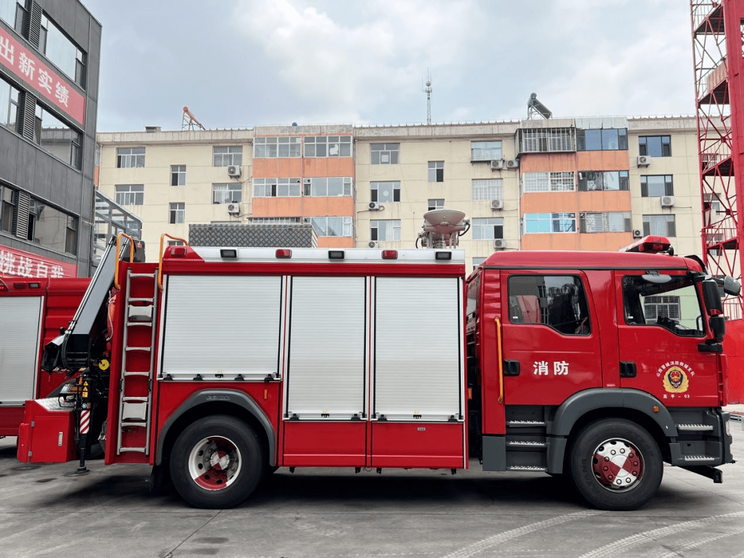 消防车的自白_灭火剂_家族_救援