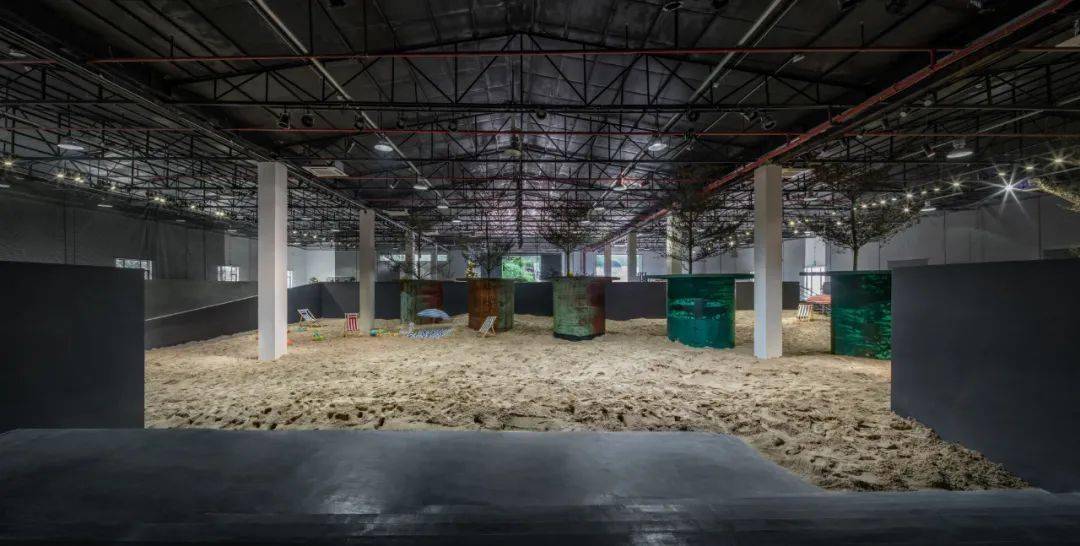 �����ǣ�΢�����У��������ġ����潨��ѧ��