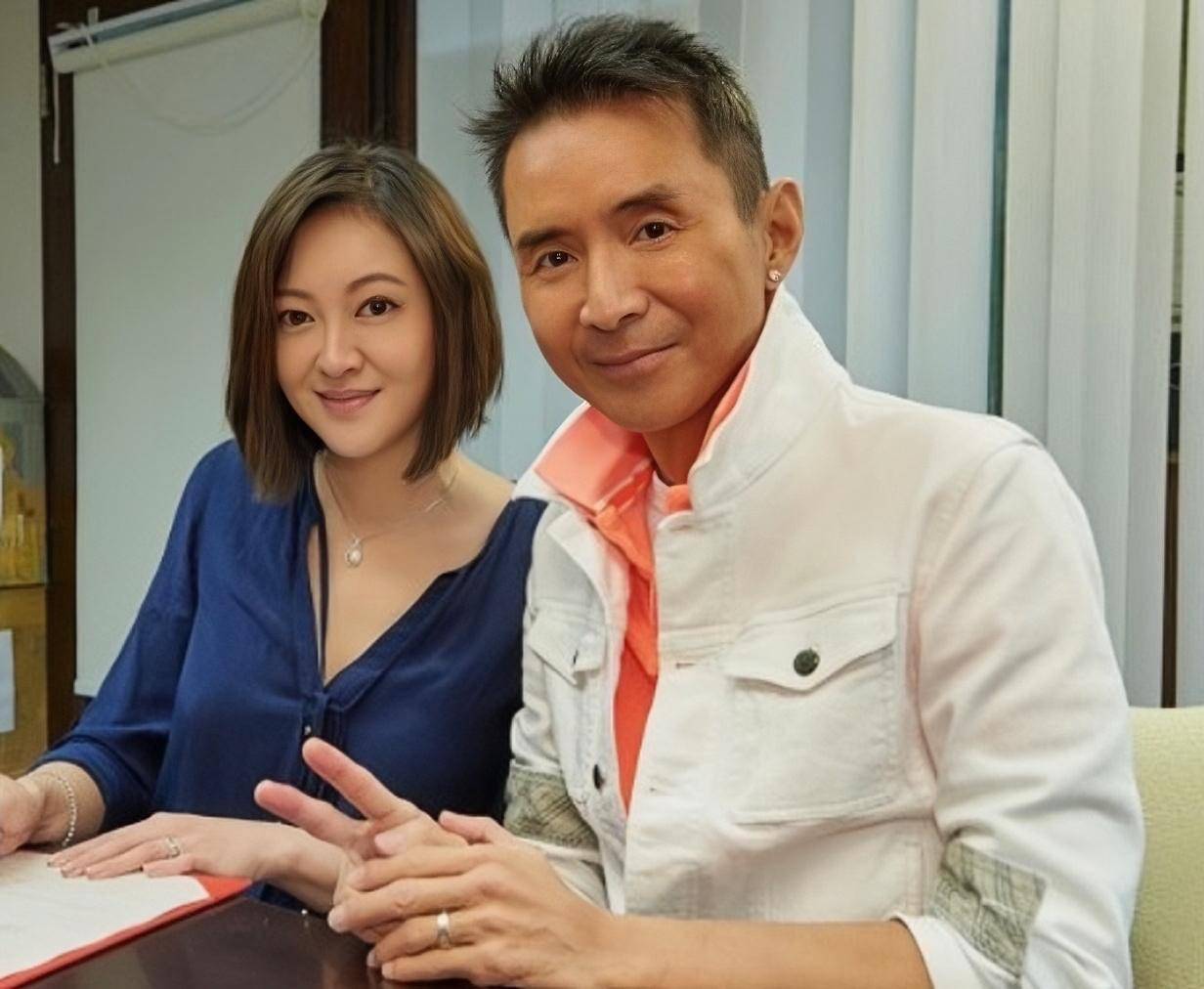 突发！香港知名男星被曝正式签字离婚，不愿与妻子行房成导火索