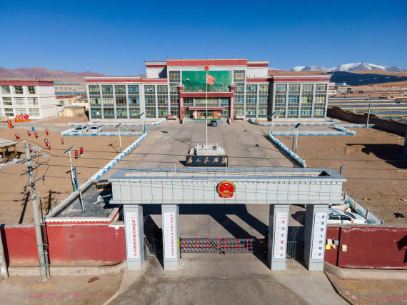 双湖县多玛乡出发第二批西藏高海拔生态搬迁的牧民这一天2022年7月19