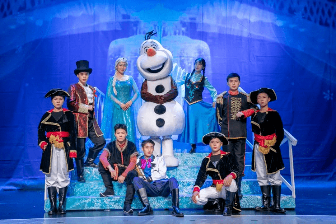 速速抢票|大型沉浸式魔幻舞台剧《冰雪奇缘之冰雪女王》,穿上你的公主