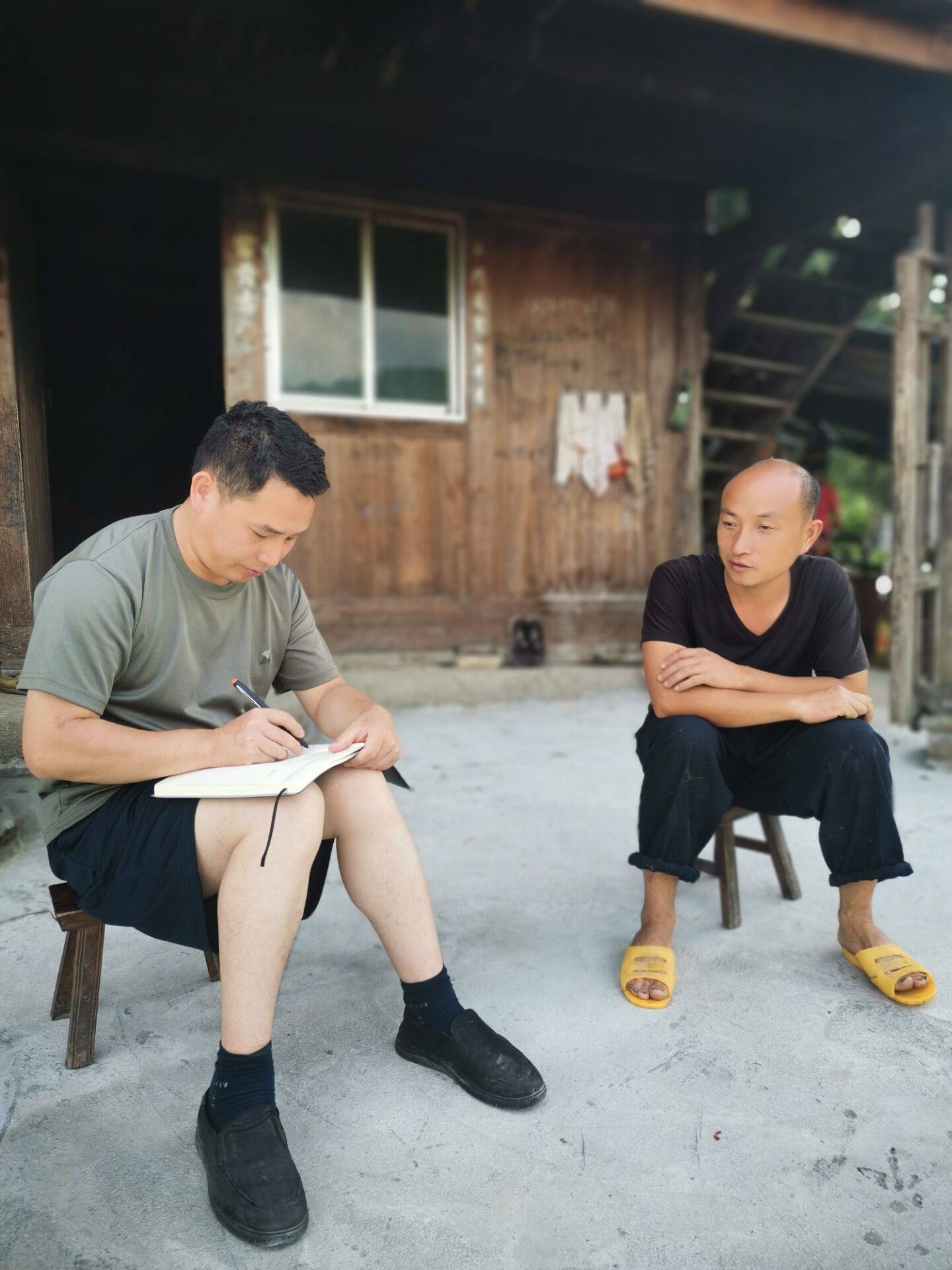 丹寨县雅灰乡:"敲门行动"常态化 奋力助推乡村振兴_涂林念_刘珺珺