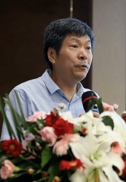 主任朱虹,亿童文教董事长陈先新,亿童文教副总裁黄雪峰,副总裁陈兆宇