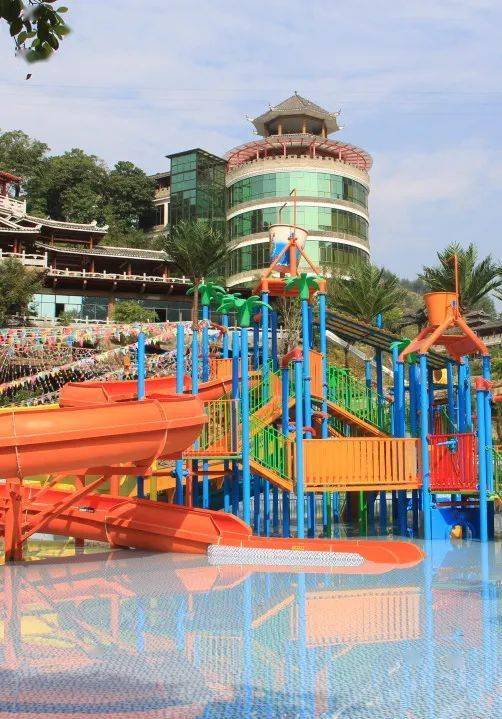 赏荷冲浪玻璃漂流夏天到龙门水都避暑吧