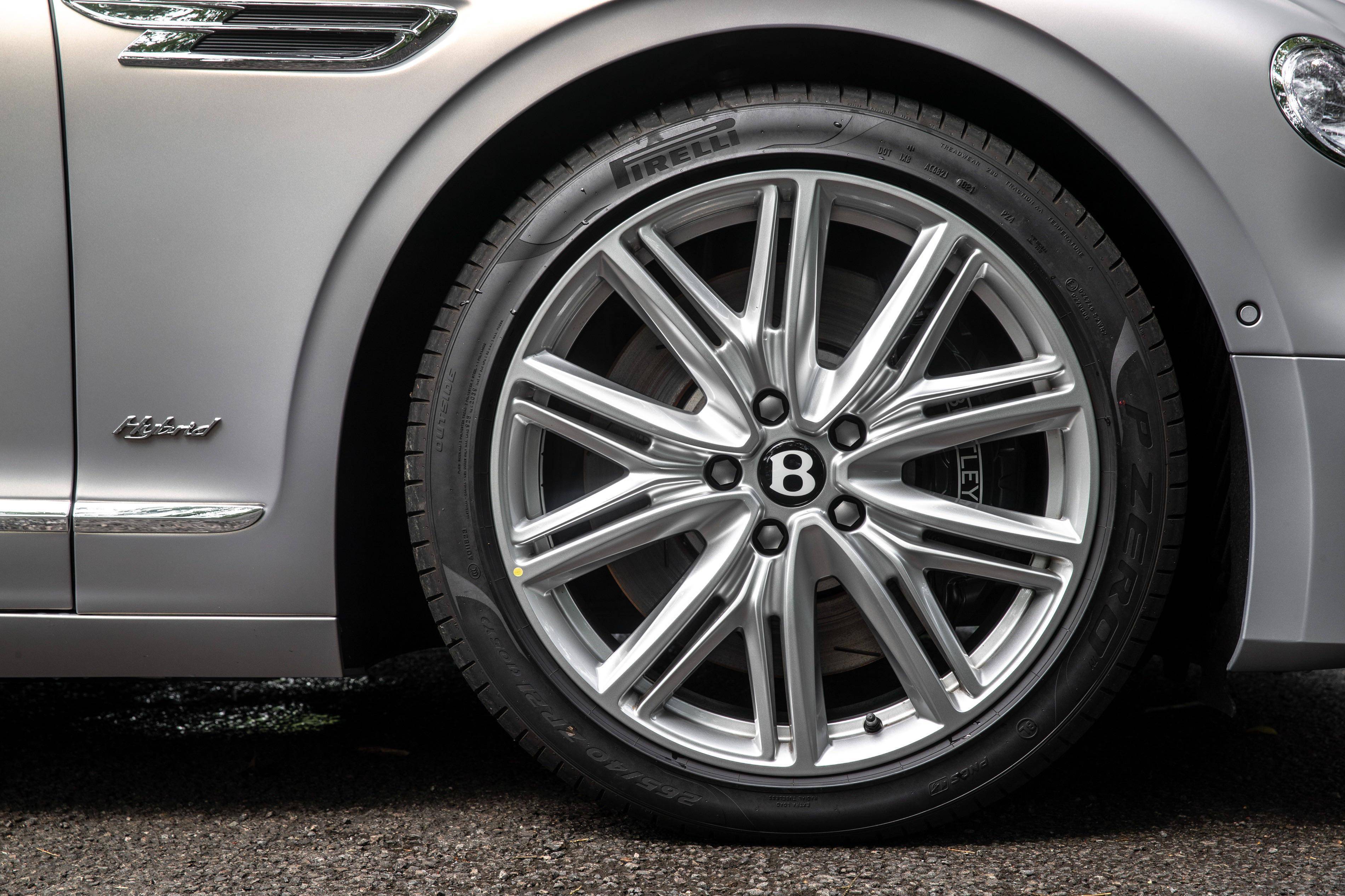 试驾宾利飞驰插电式混合动力版_搜狐汽车_搜狐网