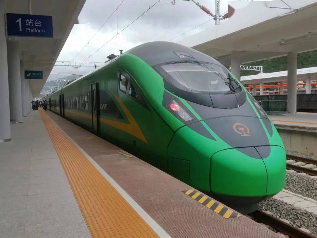 乘上时代动车保山跑出发展加速度