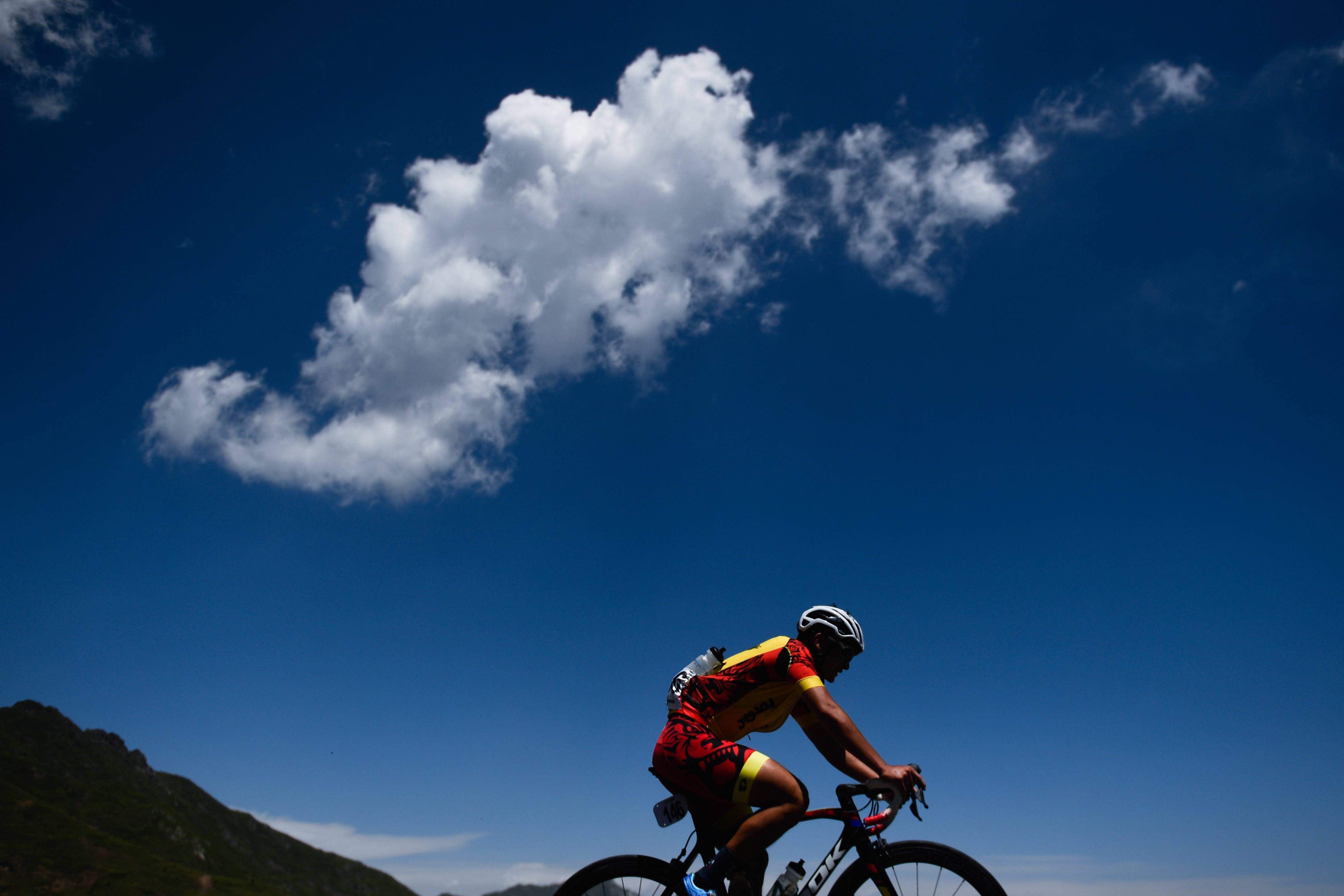 自行车环青海湖国际公路赛第二赛段赛况