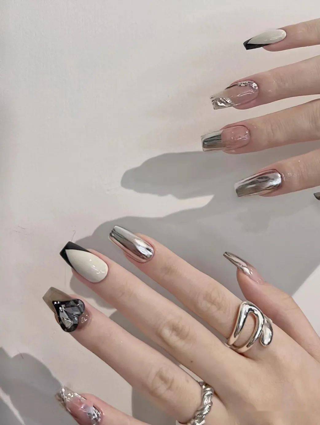 清新甜酷田园风夏日必做8款美甲都帮你找好了