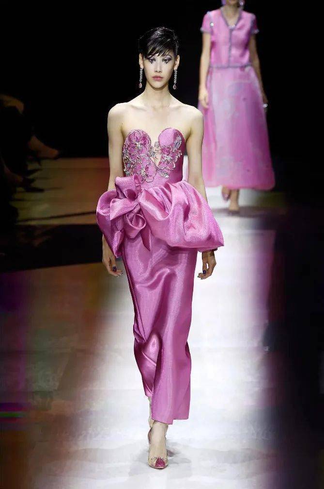 giorgio armani (阿玛尼) 2022秋冬高级定制系列_银河_礼服_色彩