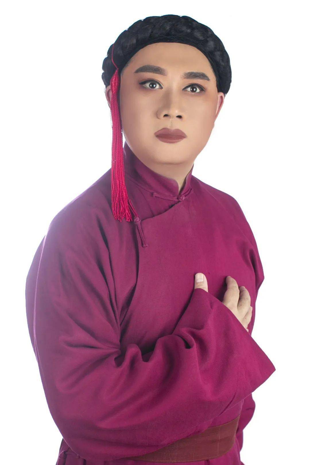 主演:祥林嫂:赵心瑜,徐莱,方亚芬(按出场顺序排序)贺老六:裘隆,许杰