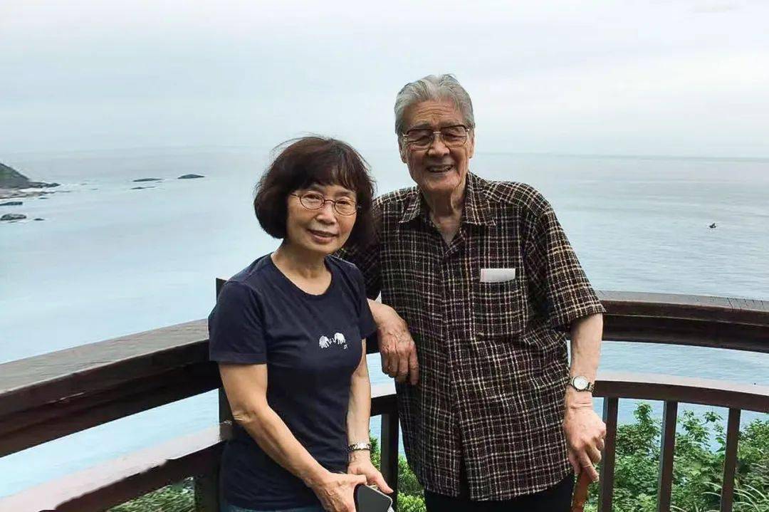 送别95岁国宝爷爷:他还有很多想做的事_蓝天野_狄辛_叔叔