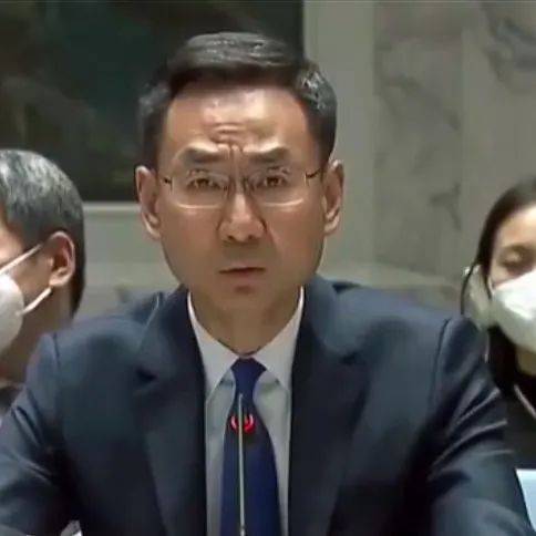 【双语】耿爽：个别国家强调乌克兰主权，却在台湾问题上挑战中国主权_to_the_联合国