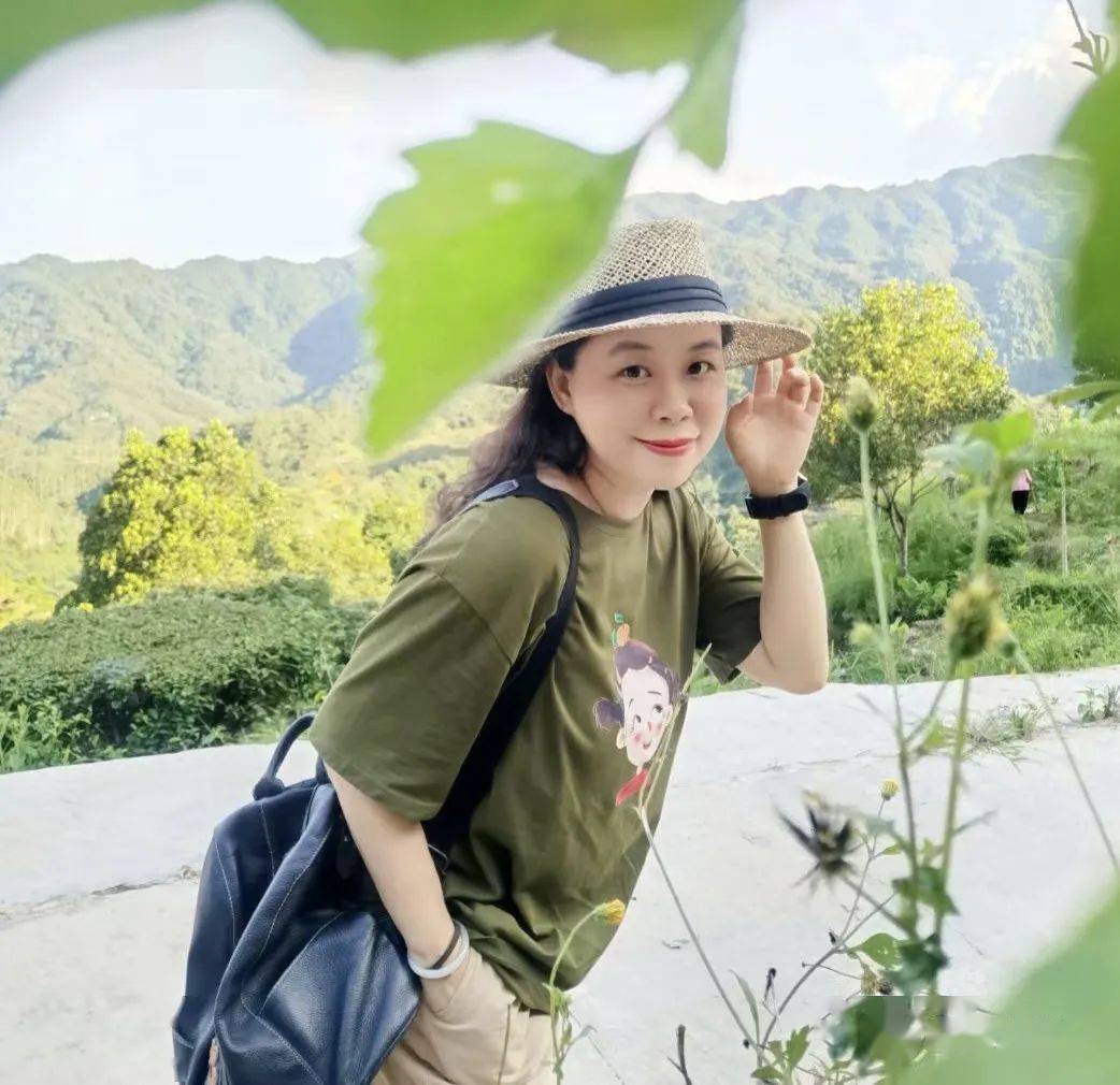 蔡小敏的诗诗人文摘