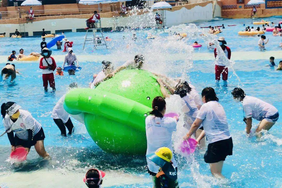 免费畅享夏日清凉，上海玛雅水公园迎百余名“上海团长”
