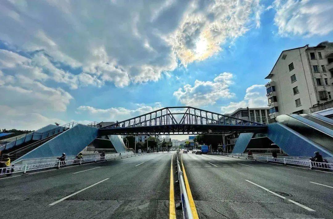 金匮大桥飞马水城的桥范蠡大桥梅溪桥荆邑大桥蠡湖大桥这些桥虽然不是