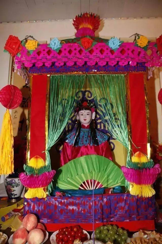 乞巧精彩瞬间《灵动晚霞》参演团队:西和县典艺舞蹈中心摄 制:甘肃维