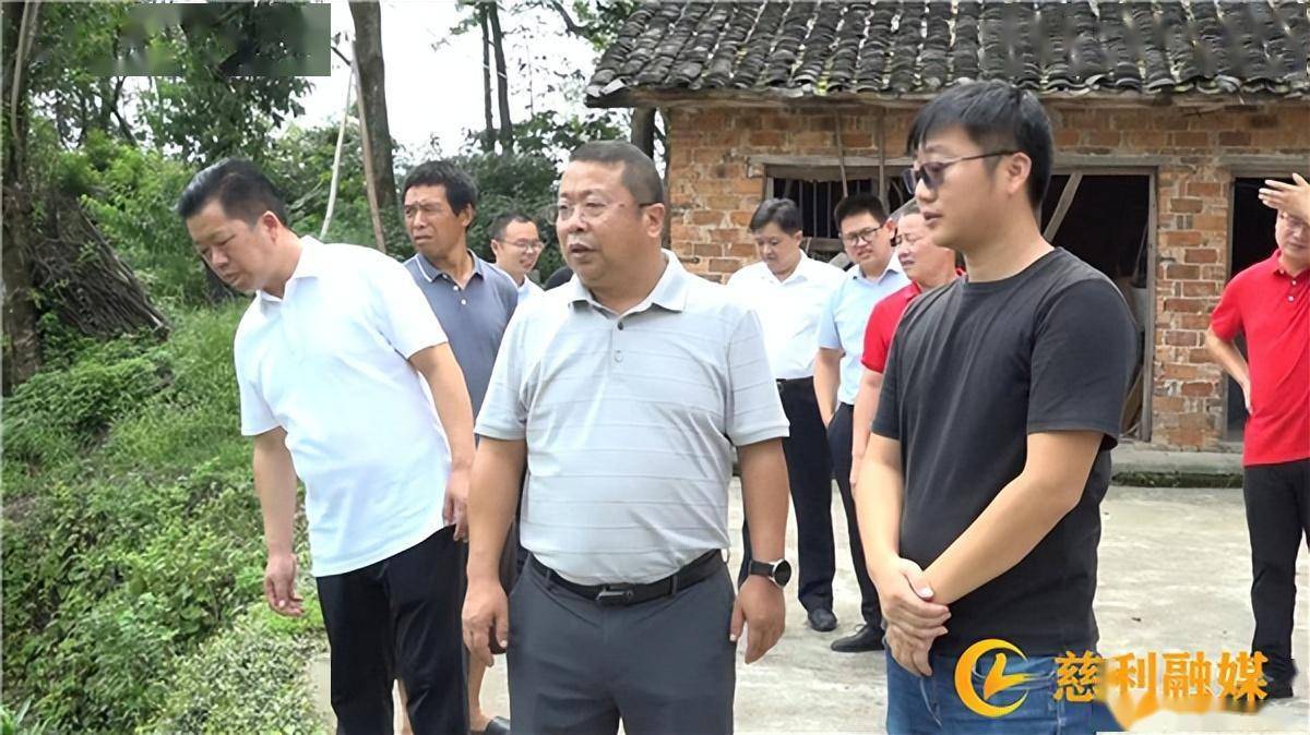 侯铁夫督导检查安全防范防汛度汛等工作