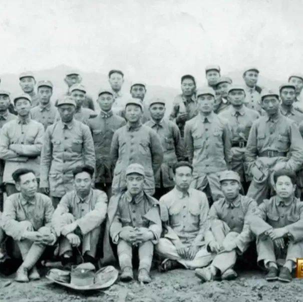 牺牲后,这位军长只留给家人6支烟、半截铅笔_刘志丹_毛泽东_根据地