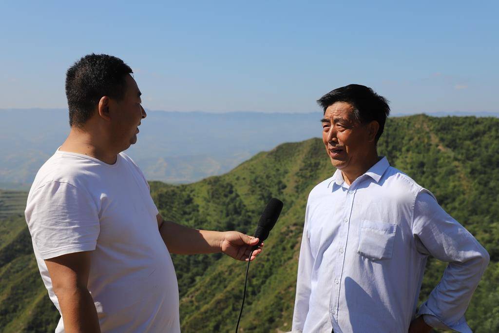 武山：“禅殿寺”拓宽小道路 “铁笼山”迎接大发展