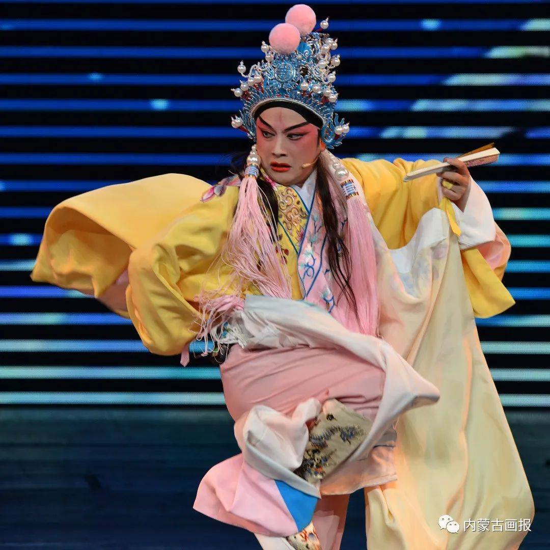 表演者:王艳晋剧《大登殿(选段)》表演者:何小菊山东柳子戏《江姐(选