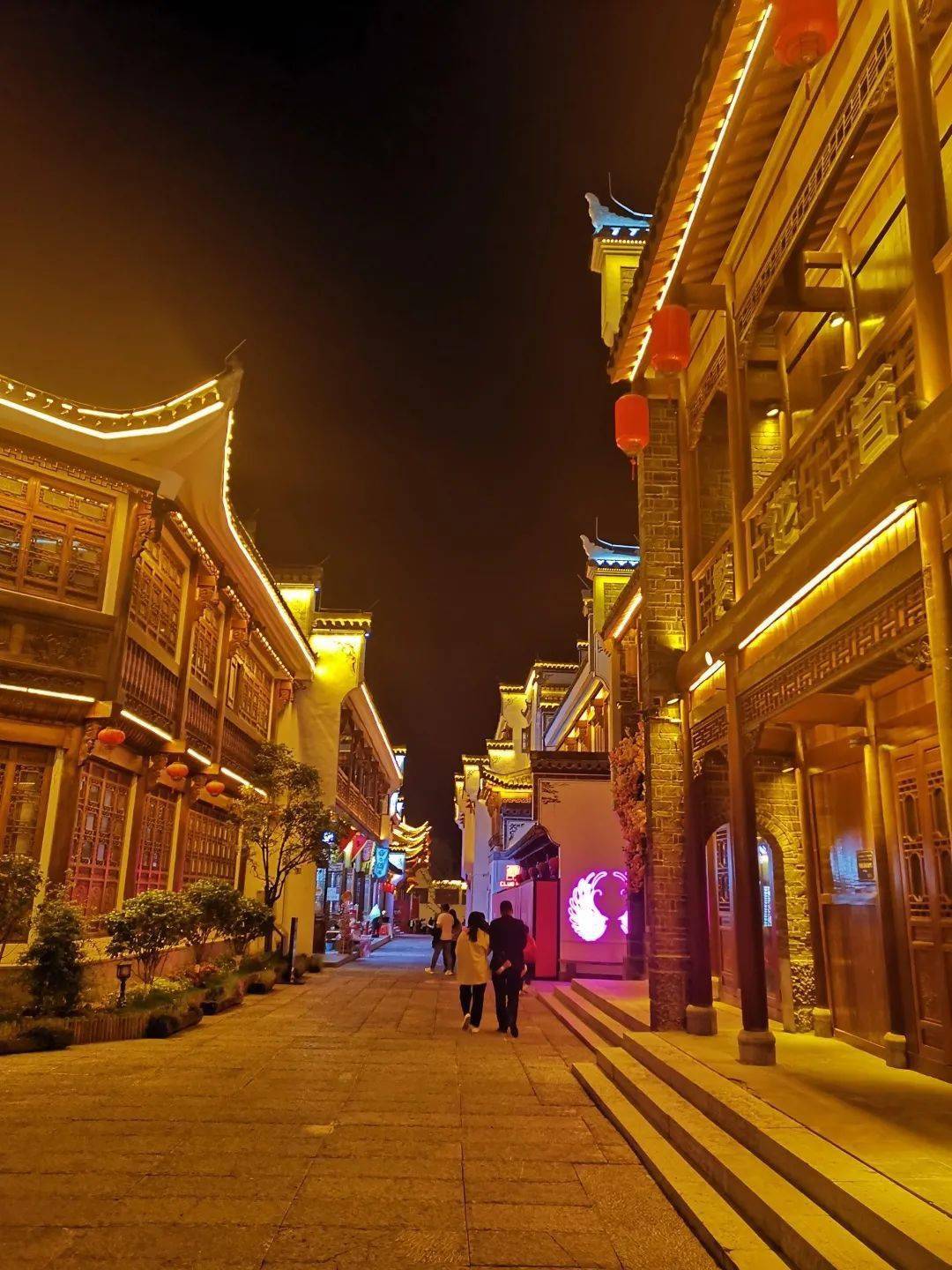 相知无远近万里尚为邻