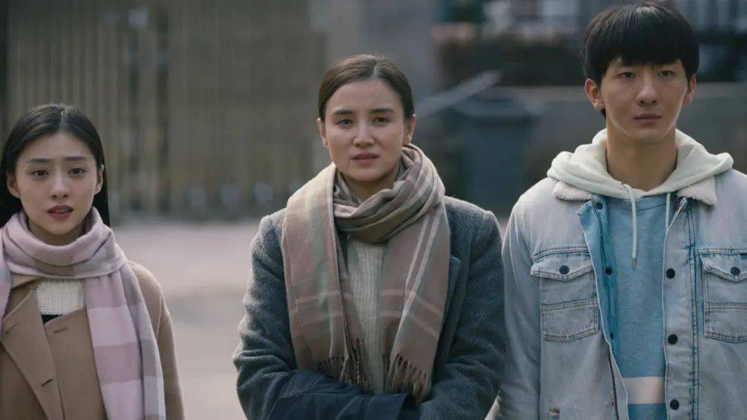 与周楠早恋,后来出轨中年男人,遭周秉昆两次扇耳光_周蓉_蔡晓_周玥