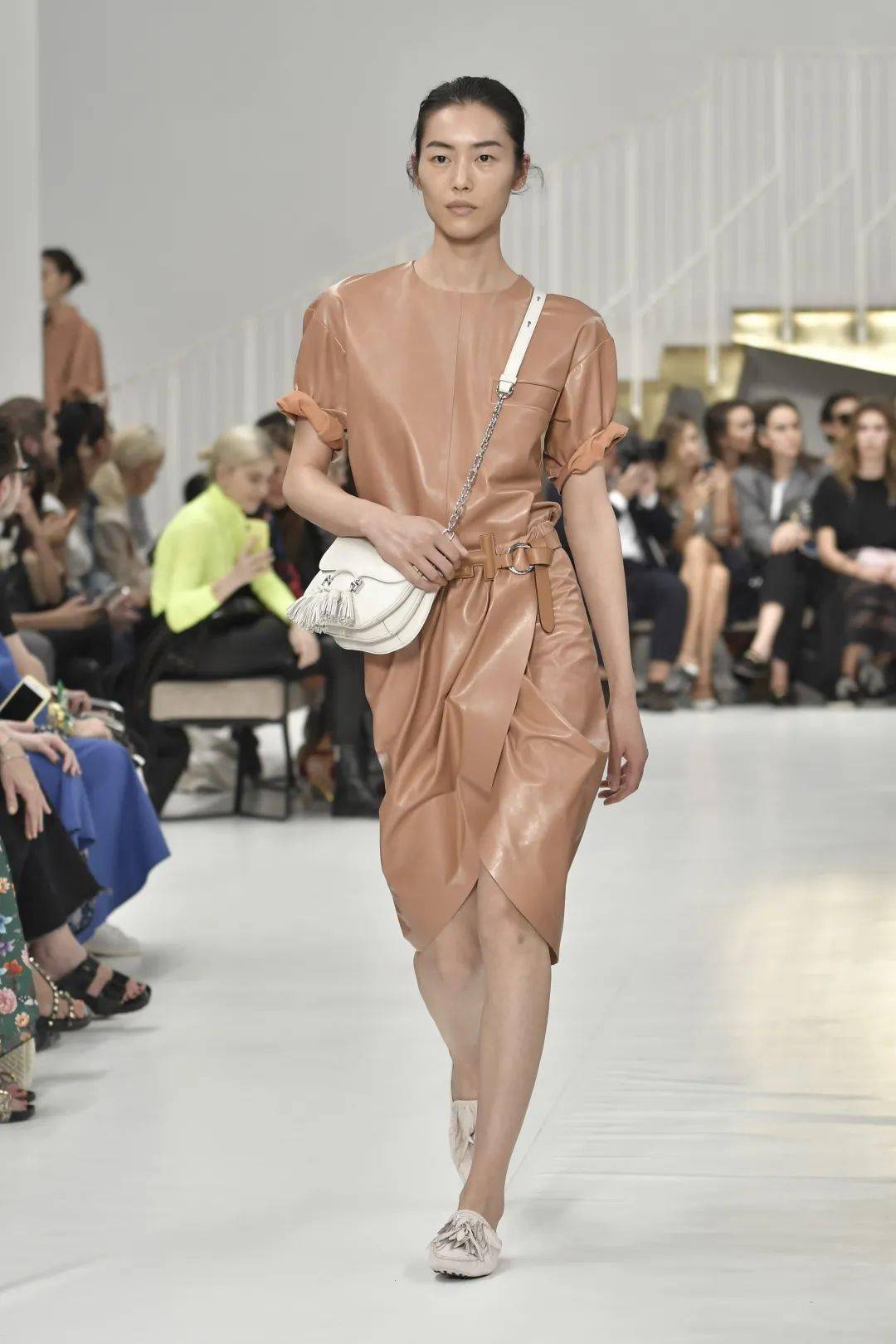 时尚圈国模江湖上中国超模大姐大之争