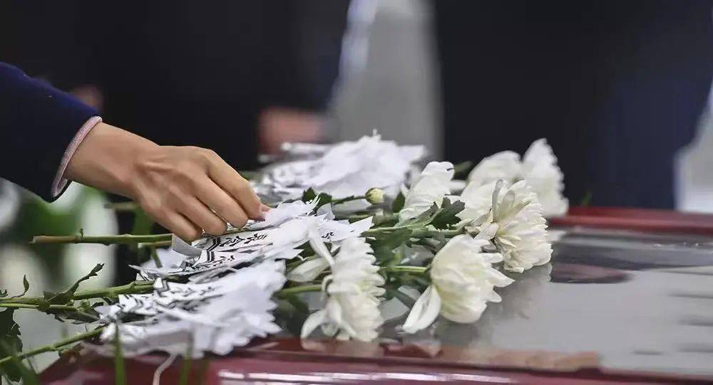 的共同责任从你我做起不焚烧抛撒香蜡纸钱不污染破坏城市环境营造安全