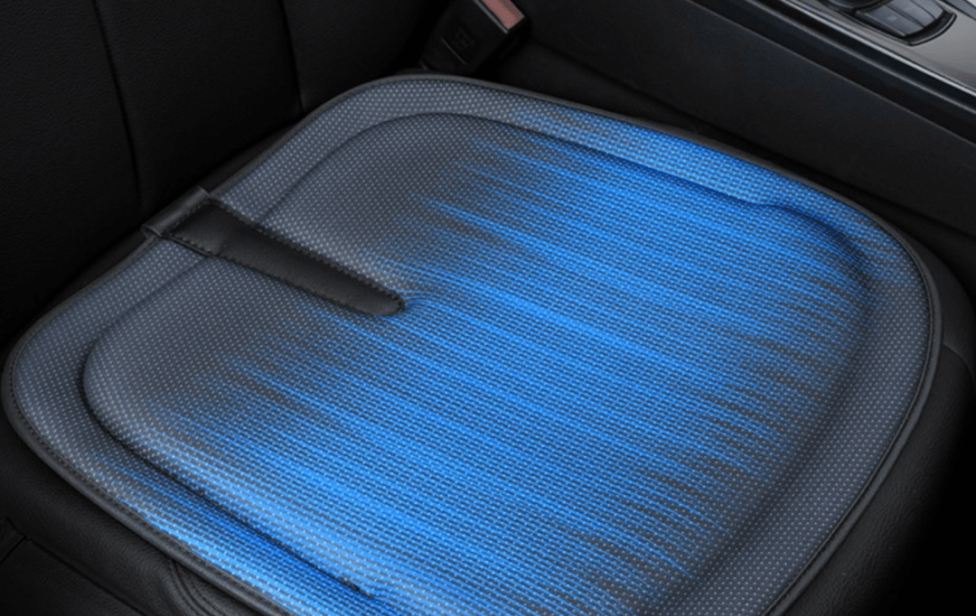 冰垫怎么装有必要给汽车装坐（座）垫吗？车主：后悔才知道……_https://www.jmylbn.com_新闻资讯_第12张