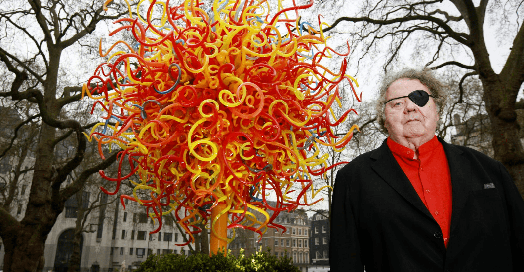 戴尔·奇胡利美国艺术家戴尔·奇胡利(dale chihuly,1941年出生于