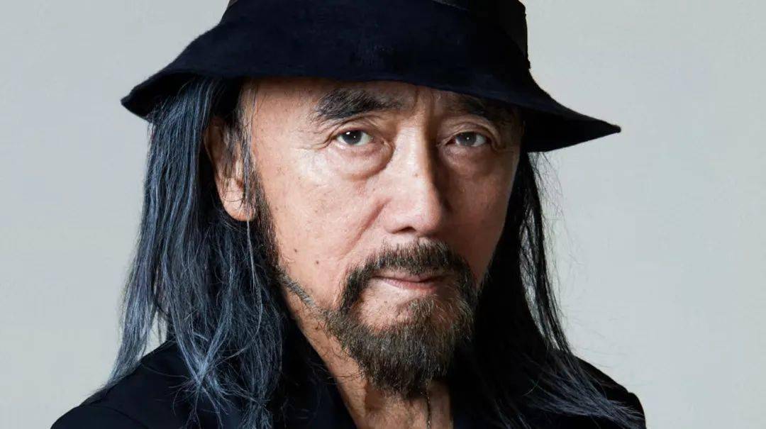 日本传奇设计师三宅一生因肝癌病逝一块布织出50年设计神话