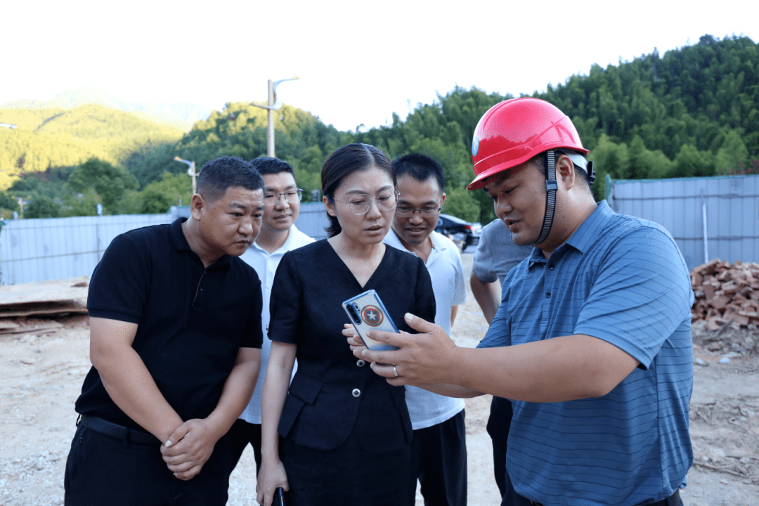 坚持不懈持之以恒地把安全生产工作抓紧抓实区党委副书记管委会主任