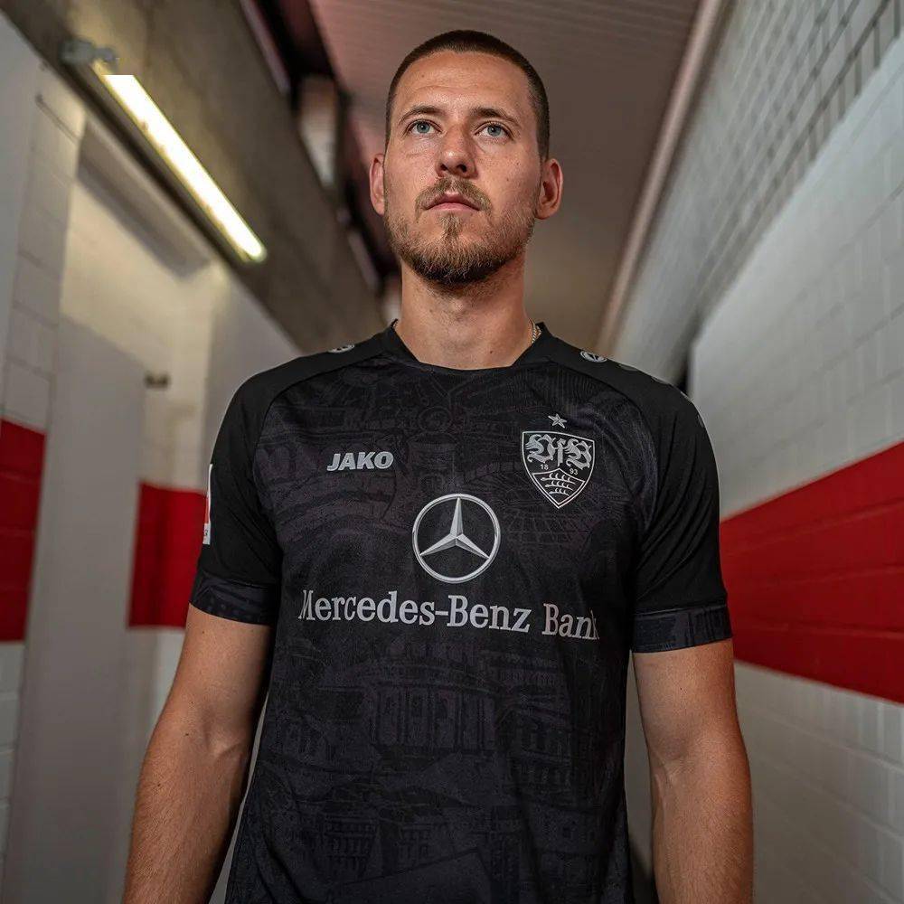 斯图加特发布新赛季第二客场球衣