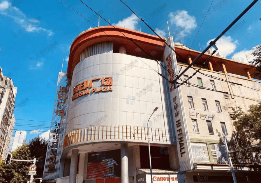 东山湖公园就在旁边,板块内还有林则徐纪念园,越秀区文化馆,大沙头