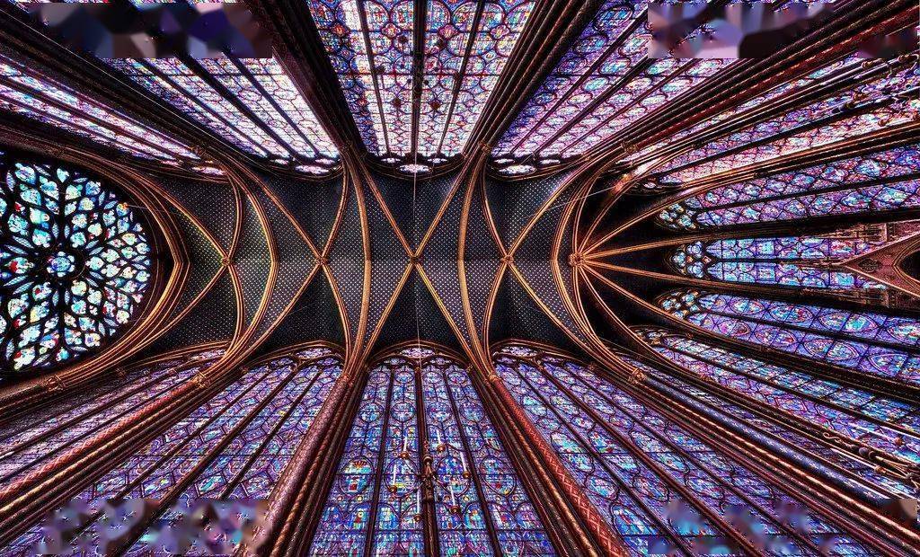 沙特尔大教堂彩色玻璃图片