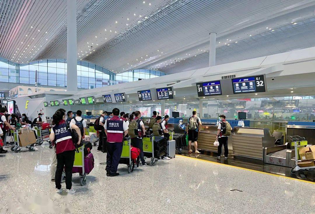 白云机场全力保障广东援藏医疗队出征_专用_登机口_南方航空