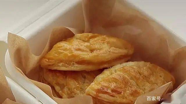 教你用烤箱制作美味菠萝派,皮薄馅大,香甜可口_进行_蛋挞_水果派