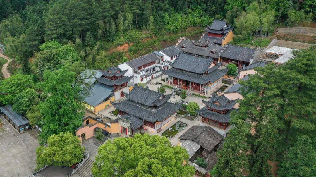 中国最长木拱桥被烧毁 900年万安桥成遗迹 古建筑要怎样防患于未 燃
