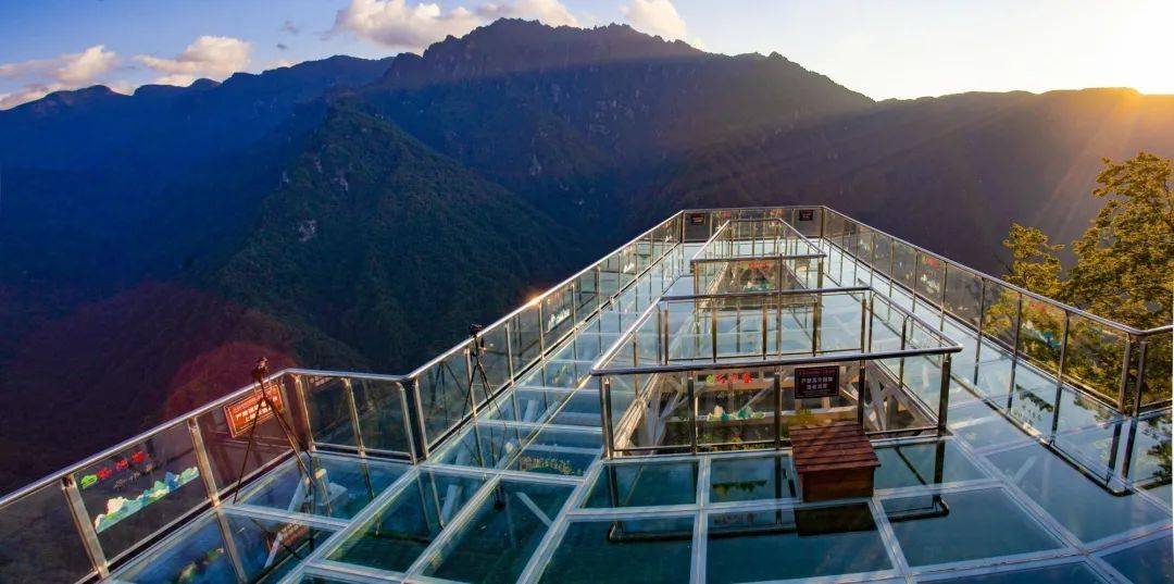 红河谷神仙岭 | 登高远眺,风光无限!_海拔_嘴山_栈道