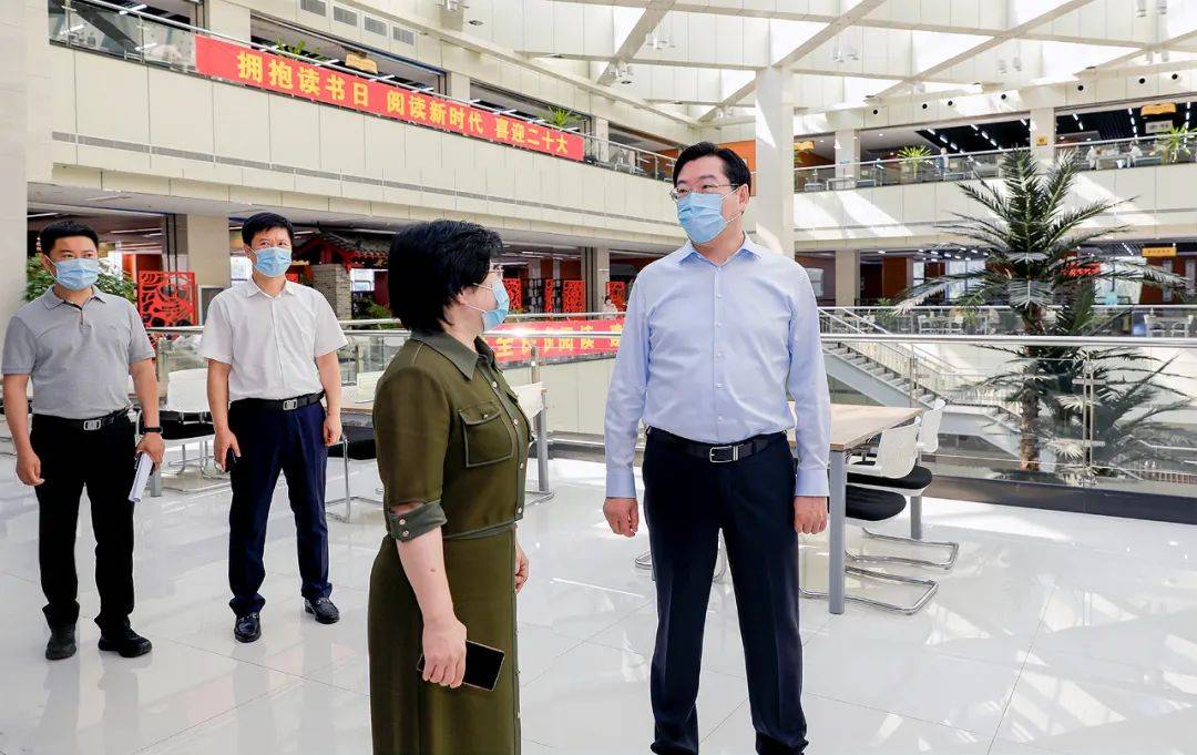 霍步刚在检查全市疫情防控工作时强调:压实责任,细化举措,全面筑牢