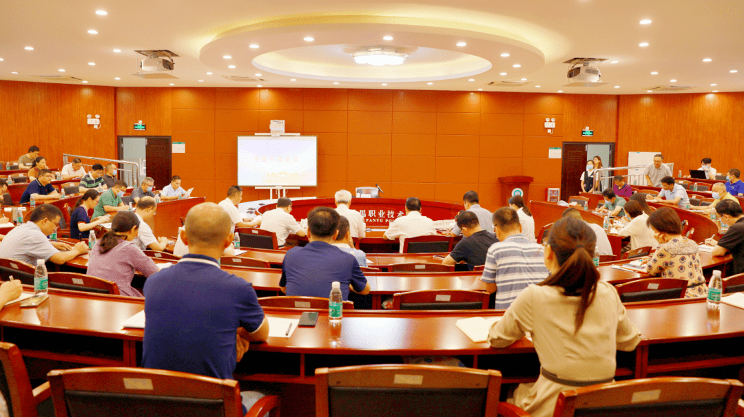 肇慶醫學高等專科學校推進學校“專升本”_廣東工程職業技術學院分數線_廣州番禺職業技術學院申報本科層次職業教育